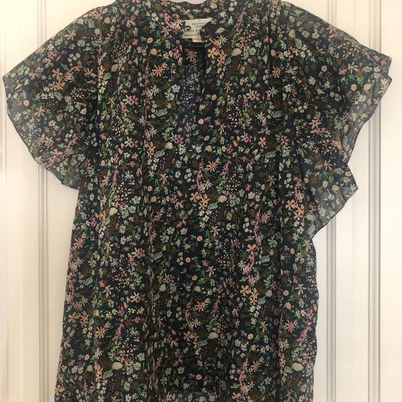 Trovata Brett Boho Blouse in Botanical Scatter - Picture 2 of 5